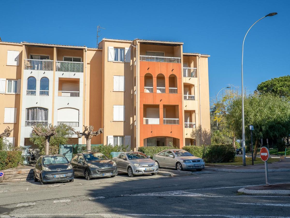 Le Lagon Bleu-5 Appartement *