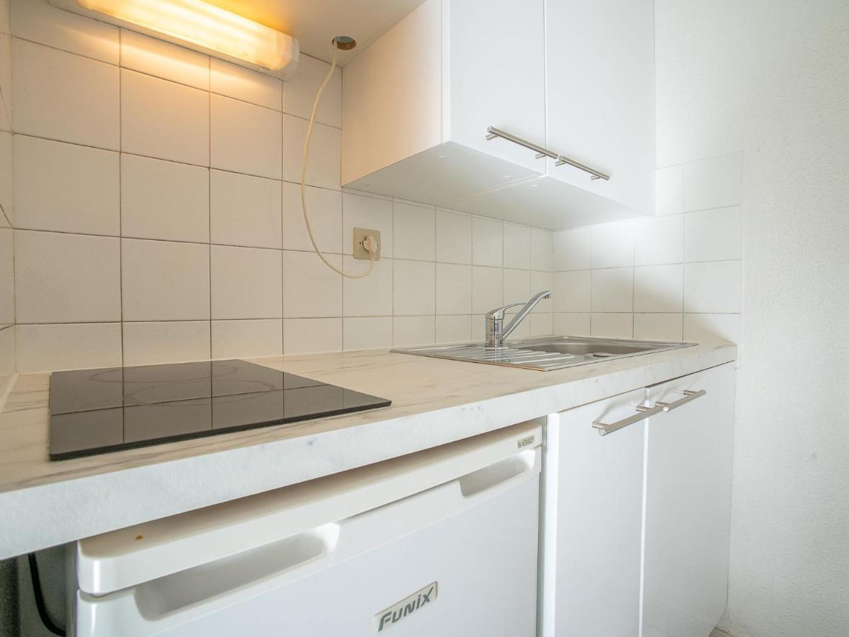 Le Lagon Bleu-5 *